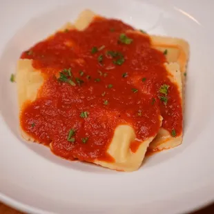 Five cheesse Ravioli