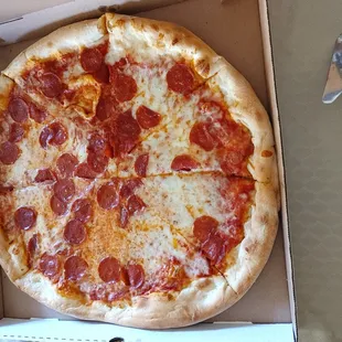 Pepperoni pizza