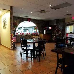 nice dining area and easy order counter by the slice