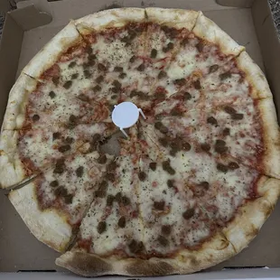 Sal's XXL sausage pizza.
