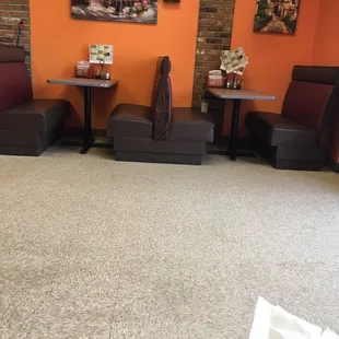 Clean and neat place!!