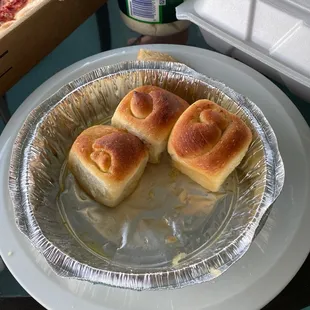 Garlic knots