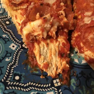 "Chicago deep dish pizza"