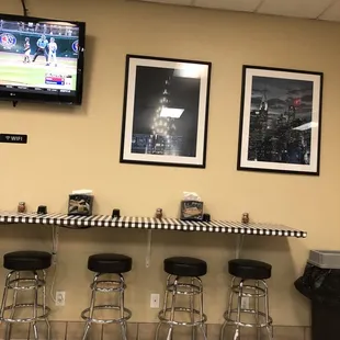 sushi and sashimi, interior