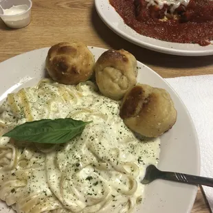 Fettuccine Alfredo Lunch