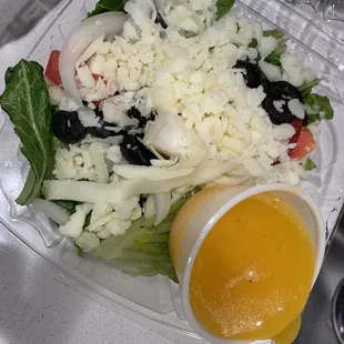 Side salad with dinner entree