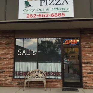 Great pizza place in town
