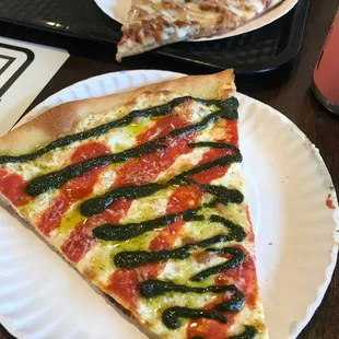 Pesto and chicken bacon ranch slices