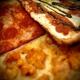 pepperoni and cheese pizza