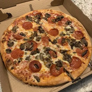 12" Pepperoni and Mushroom