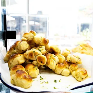 Sal's Pizzeria - Garlic Knots