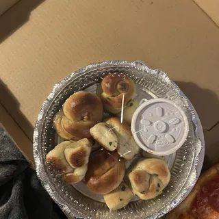 Garlic Knots x6
