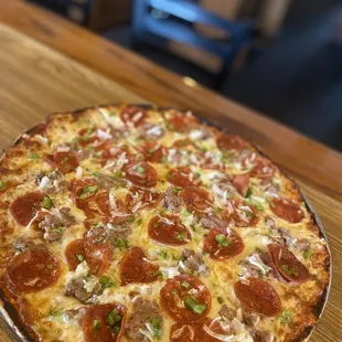 14" thin crust pizza