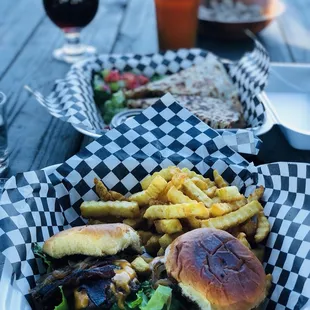 Sal's Roadside Eatery