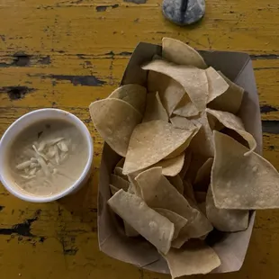 Chips &amp; Queso