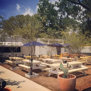 outside, ramen and noodles