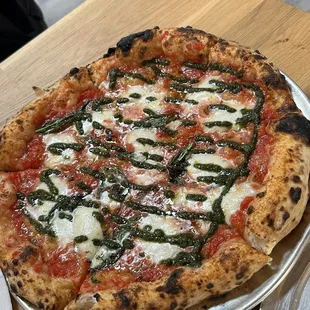 basil pesto pizza