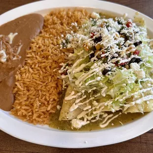 Chicken enchiladas with green sauce