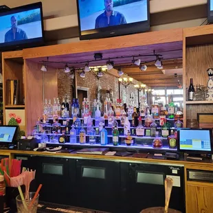 sushi and sashimi, interior