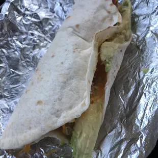 Migas con Queso y Aguacate