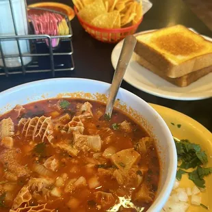 All delicious and excellent service, the manager Jose is very nice