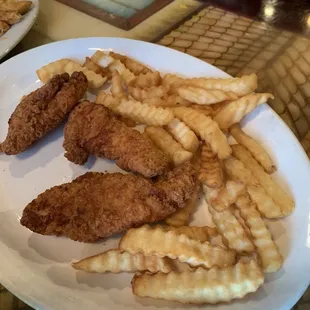 Kids menu chicken strips