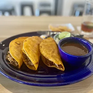 Quesabirria tacos
