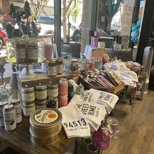 a display of salt and fig