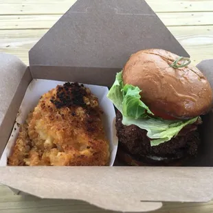 cheesy mac side with thick crispy chicken sandwich, to go box and &quot;plate&quot;