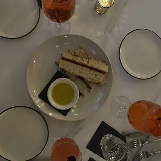 HOUSE-MADE BREAD