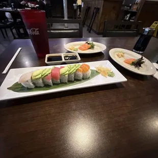 Rainbow roll and salmon sashimi