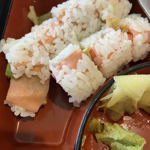 California roll with soy paper