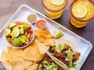 El Mercado Taco Shop