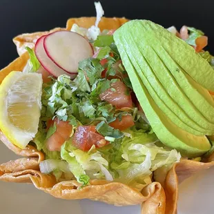 Taco salad with carnitas