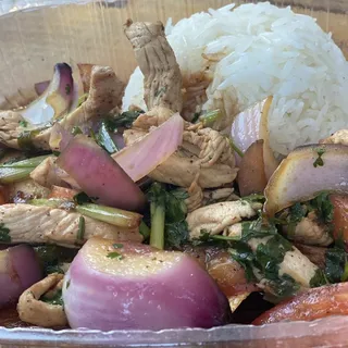 Saltado de Pollo