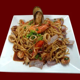 Tallarin Saltado de Marisco