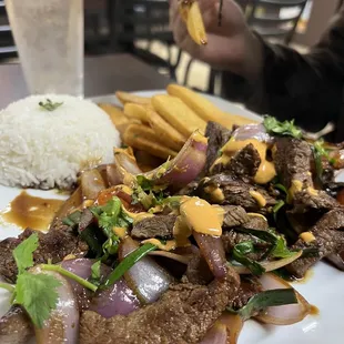 Lomo Saltado