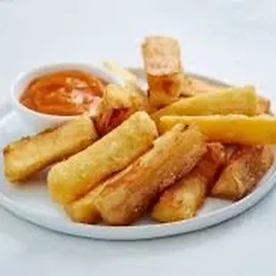 Fried yucca