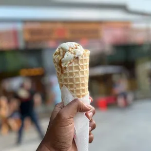 Sea Salt with Caramel Ribbons Pint