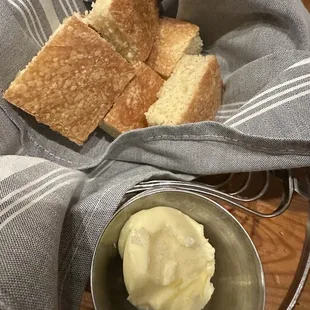 Bread service