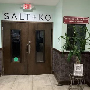 Entrance from hotel lobby - when it was closed on a Sunday lol