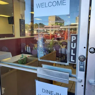 sushi and sashimi, interior