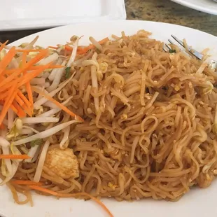 Yummy Pad Thai with Chicken at Pad Thai in the Salt Lake Shopping Center