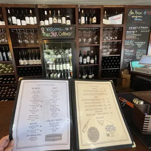 Menu of glass / bottle options