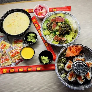 Take-Out Order of New England Clam Chowder :: Spicy Poke Bowl :: Spicy Tuna Roll!