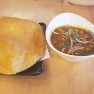 Chaley bhatura