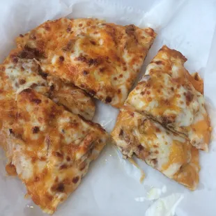 Chicken Nachos- all the flavor and none of the mess! Toppings were off to the side.