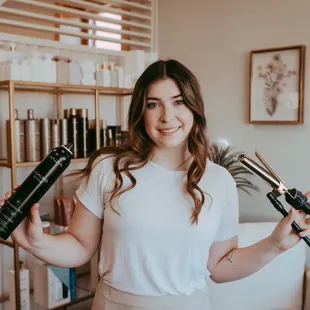 Zoe's favorite thing is special occasion styling! She also specializes in natural, lived-in colors!