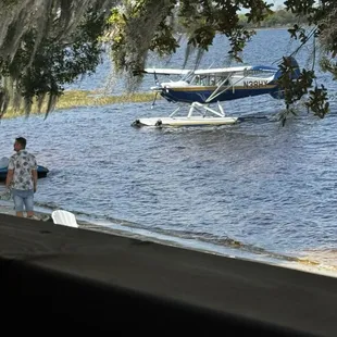 Air plane pulling up for Sunday brunch