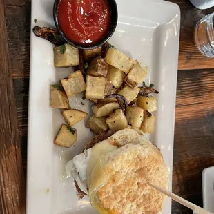 breakfast sandwich